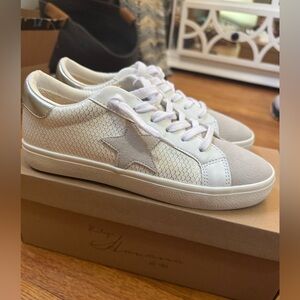 NIB Women’s Vintage Havana Kate sneakers size 7